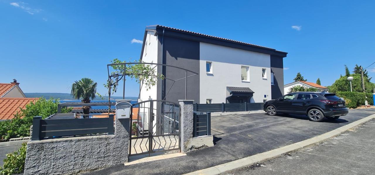 Apartments Blazevic, Heated Pool&Jacuzzi Dramalj Exterior foto