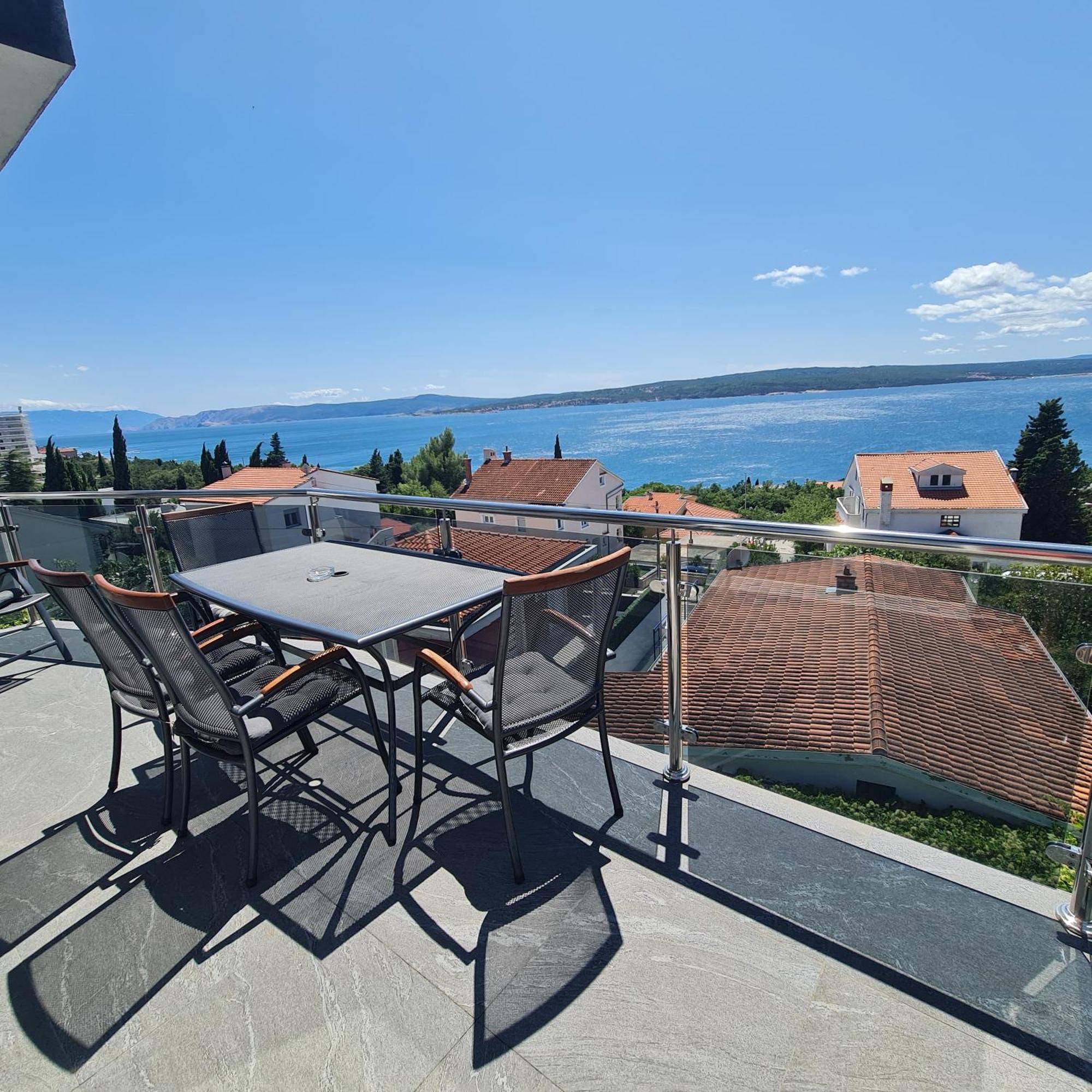 Apartments Blazevic, Heated Pool&Jacuzzi Dramalj Exterior foto